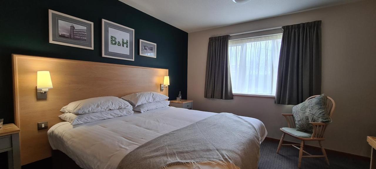 Boat & Horses Inn Oldham Zewnętrze zdjęcie